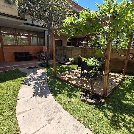 Ostia Home Luaran gambar