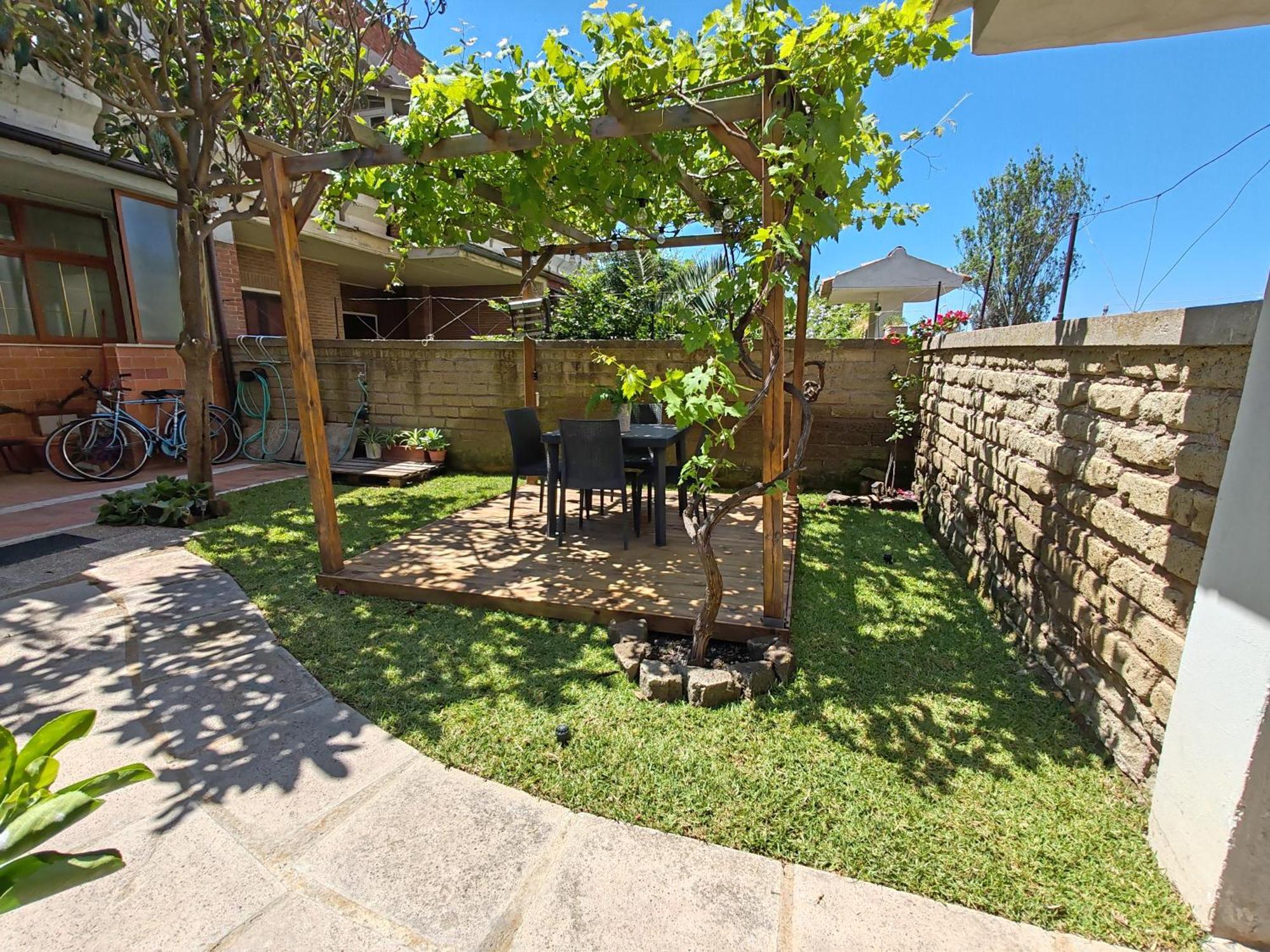 Ostia Home Luaran gambar